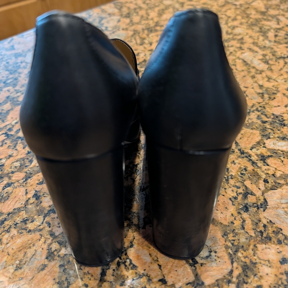Sam Edelman Aurelie platform loafers featuring gold-tone hardware - Picture 5 of 5